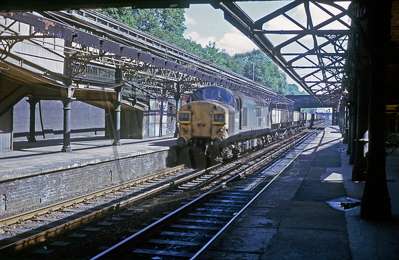 37042 1974-07-25 Heaton