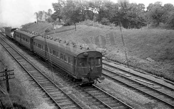 1424 1956-06-16 Haresfield
