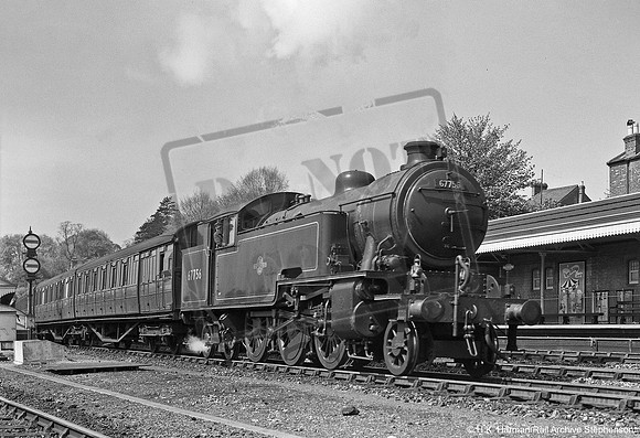 67756 1958-05-03 High Wycombe