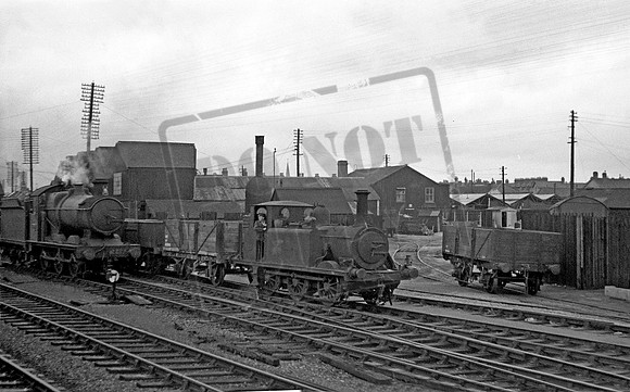 2267 1949-07-14 Taunton with Terrier no 5