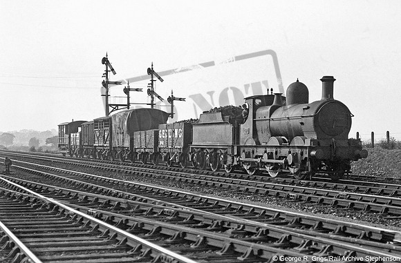 2370 1930 Northolt Junction
