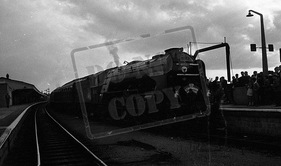 60532 1966-08-14 Westbury-ROneg-1704-267