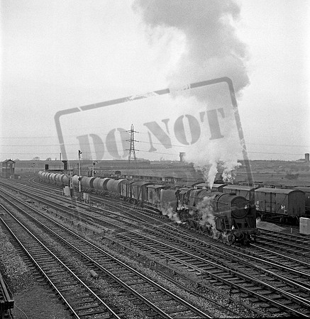 92069 1968-04-21 Farington Junction