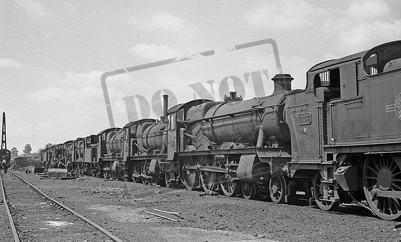 4982 1962-06-03 Swindon Works scrapyard