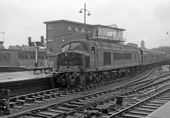 D41 1966-12-24 London St Pancras