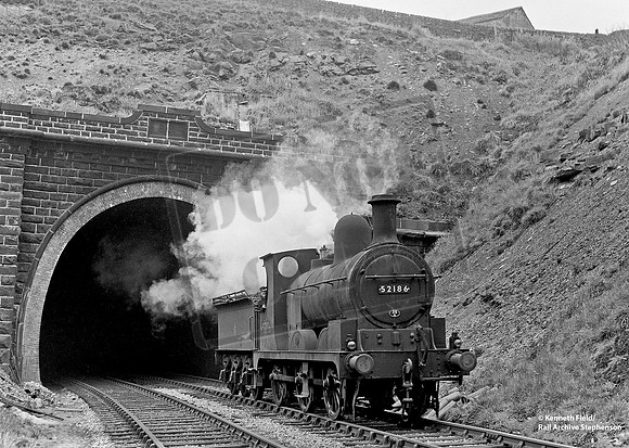 52186 1951 Standedge Tunnel