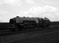 46235 1953-05-16 Crewe North-ROneg-2312-004