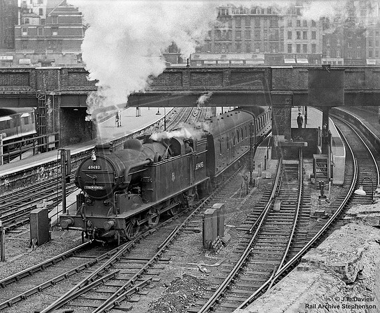 69493 1956-04-21 Moorgate