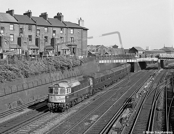 D6545 1960s Clapham Junction