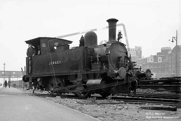 81 1932-06 Southampton Docks
