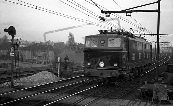 26002 1950-11-11 Harold Wood station Brentwood