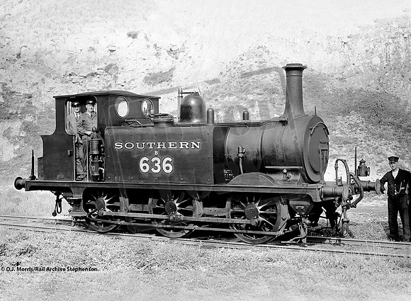 B636 1933-09 Newhaven Harbour