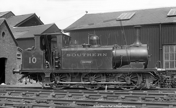 W10 1930-05 Newport IOW