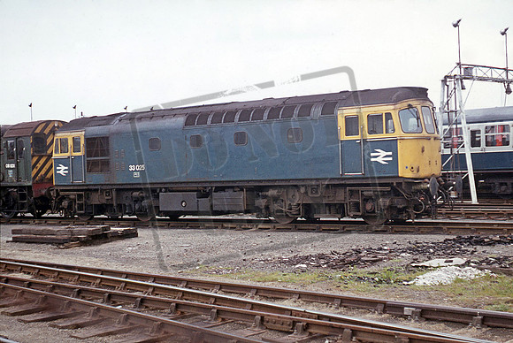 33025 1974 Eastleigh