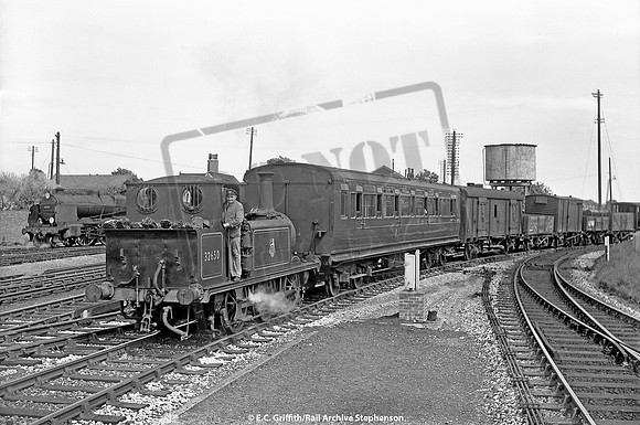 32650 1954-05-26 Havant