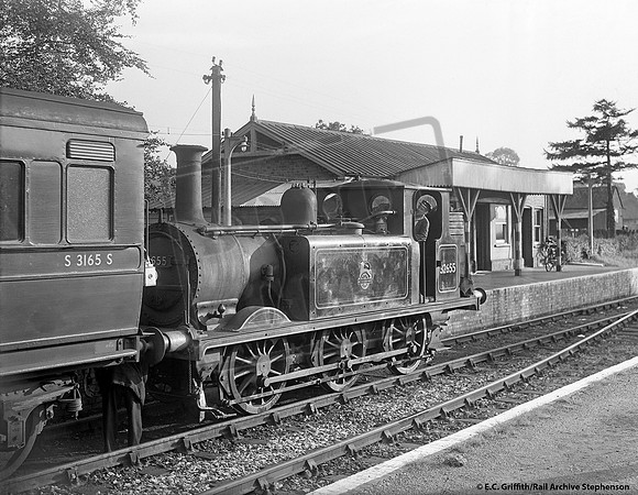 32655 1953-08-12 Tenterden Town
