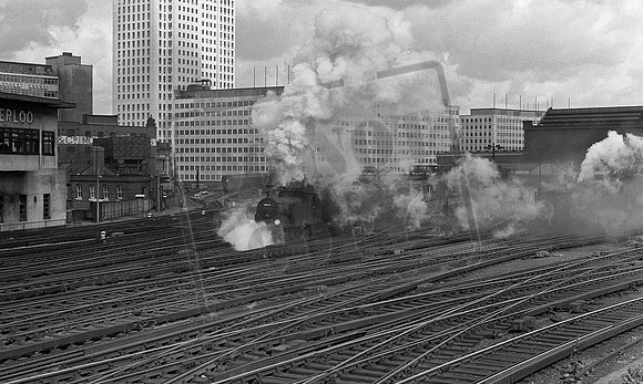 30039 1962c London Waterloo