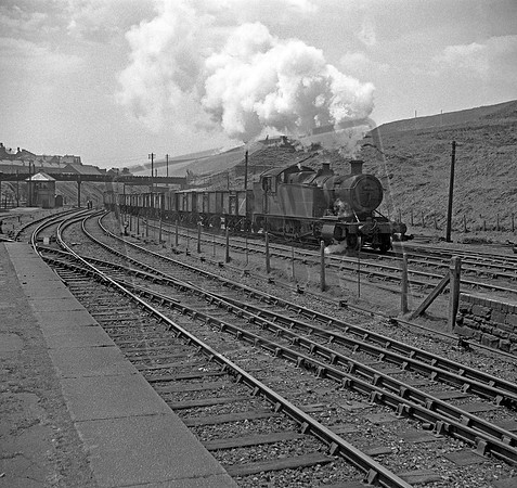 4251 1962-06-01 Blaengarw