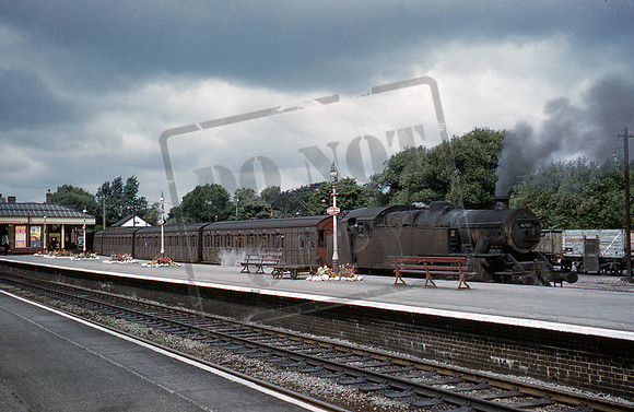 42089 1961c Aylesbury Town