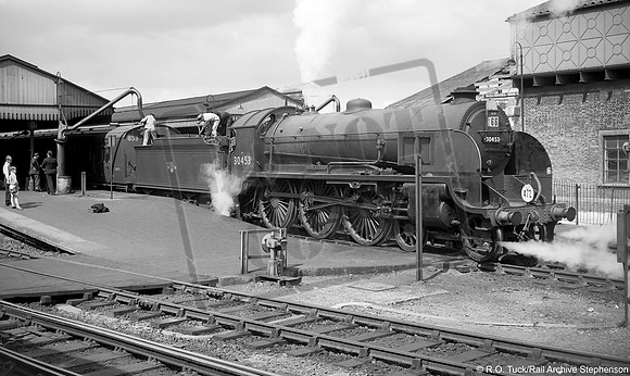 30453 1957-08-17 Salisbury