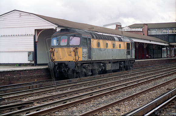 33103 1992-07-14  Eastleigh