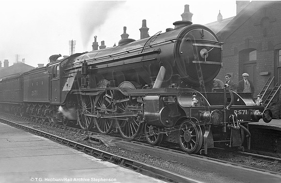 2571 1927 Grantham