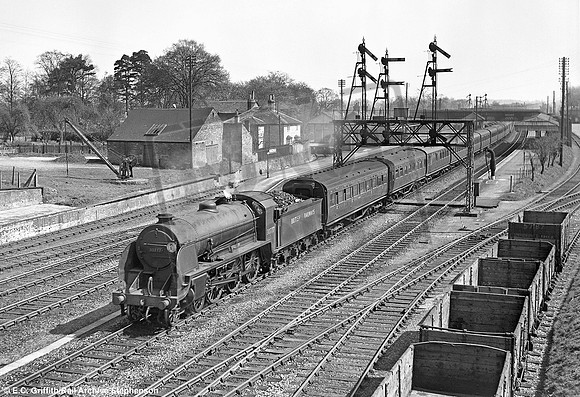 30777 1949-04-15 Winchfield