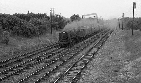 70046 1961-06-16 Finedon