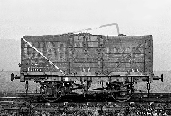 Private Owner wagon Charringtons 1940s