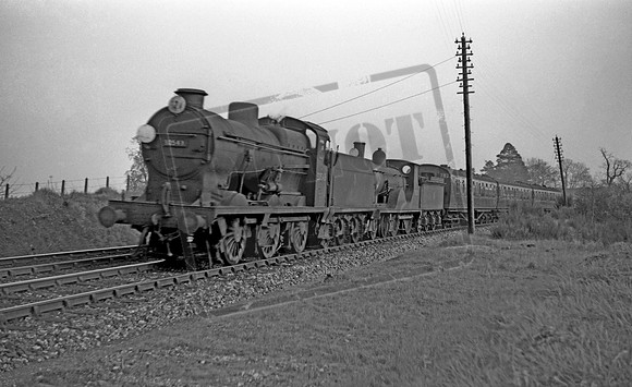 30543 1959-04 near Wimborne