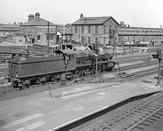 4986 1957-06-19 Crewe