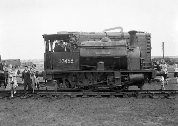 30458 1954-08-04 Eastleigh
