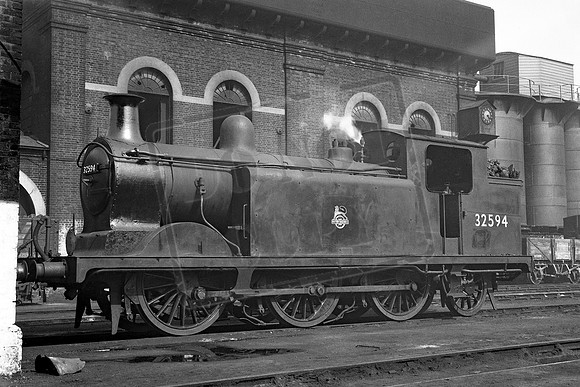 32594 1950s Brighton shed