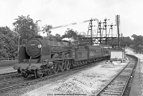 32327 1950-07-07 Farnborough