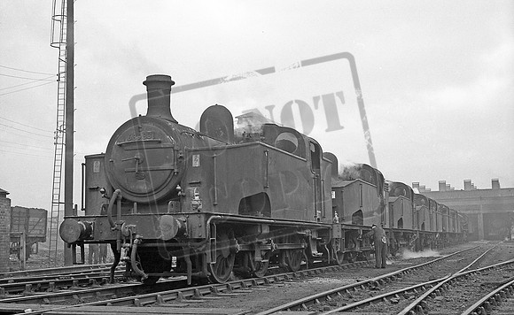 68983 1961-01-15 Hornsey