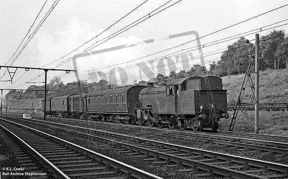 67720 1958-06-08 Shenfield-