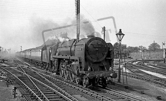 70021 1954-08-22 Yatton