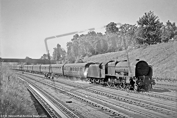 6123 1947 Bushey