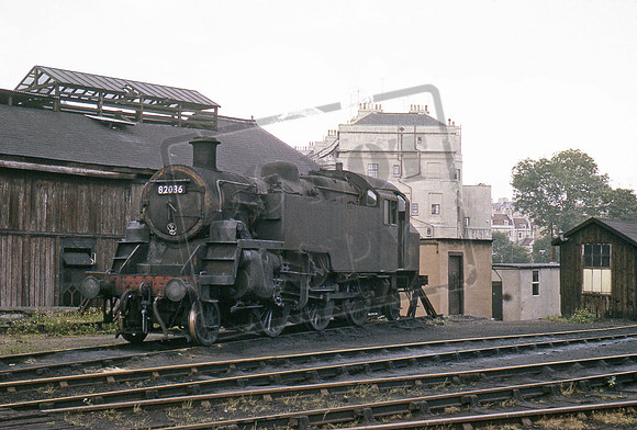 82036  1964-07-12 Bath Green Park
