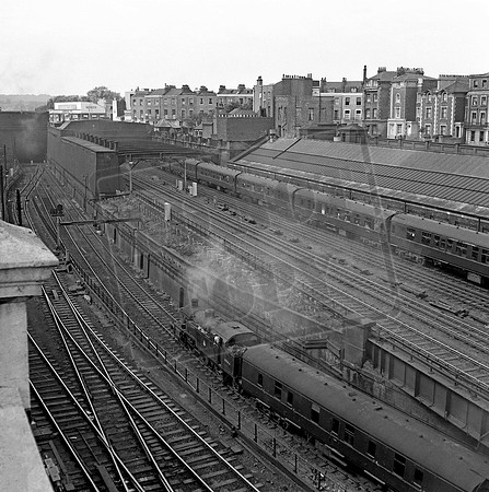 40066 1950s Euston Camden Bank