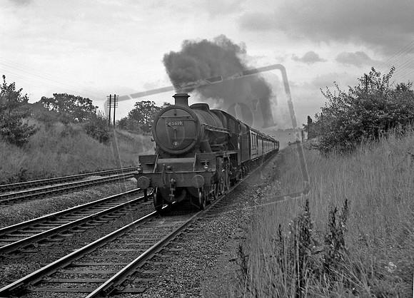 45619 1960-08-20 Elstree