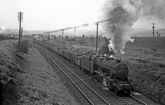Rail-Online | Stanier 8F 2-8-0 | 48390 1951-07-23 Killamarsh