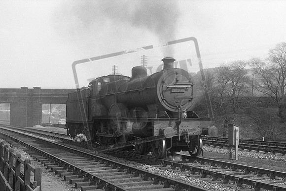 40907 1960-04-19 Millhouses