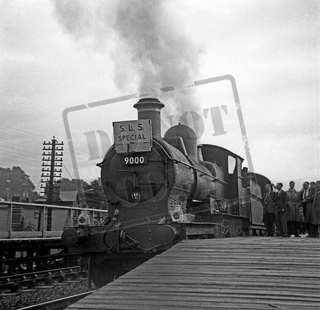 9000 1953-06-14 Reading West