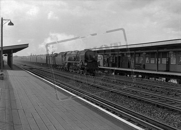 35011 1960s Hersham