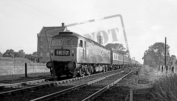 1558 1971-05-16 Mellis Junc Station