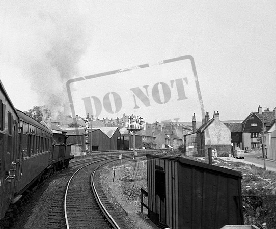 31xxx 1956 Folkestone Harbour branch