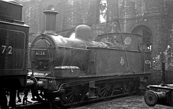 41724 1954-10-31 Kentish Town