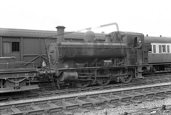 1369 1950s Swindon