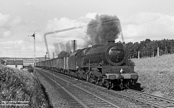 46201 1961 Whitemoss Level Crossing